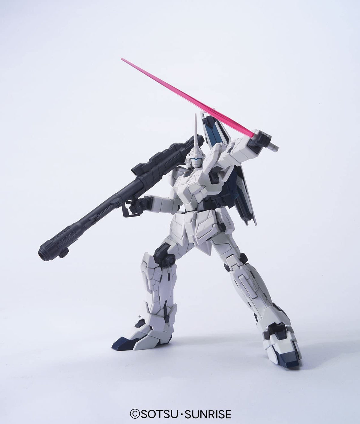 Gundam - HGUC - 101 - RX-0 Unicorn Gundam (Unicorn Mode) 1/144