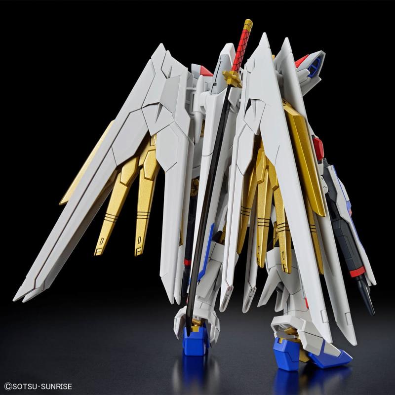 Maqueta Gundam HGCE 250 ZGMF/A-262PD-P Mighty Strike Freedom 1/144 Bandai