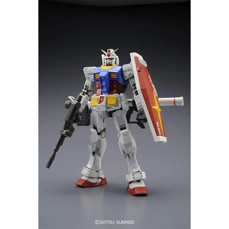 Gundam - MG - RX-78-2 Gundam (Ver. 3.0) 1/100 (Embalaje Dañado)