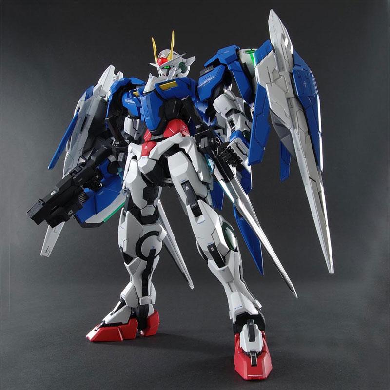 Maqueta Gundam Perfect Grade GN-0000+GNR-010 00 Raiser 1/60 Montable Bandai