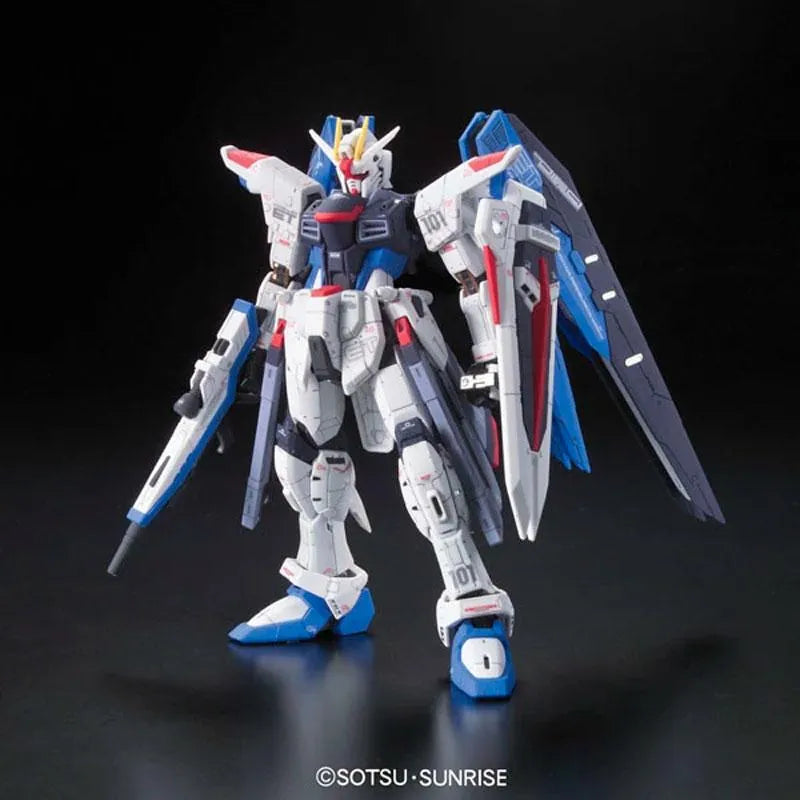 Gundam - RG - 05 - ZGMF-X10A Freedom Gundam 1/144 - Victoria no Yoake