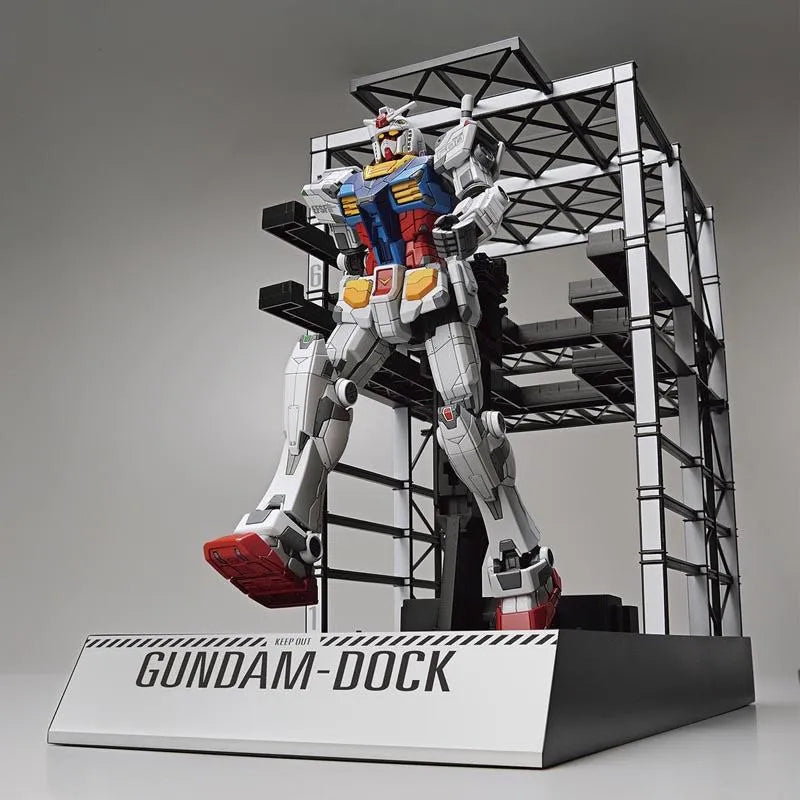 Gundam - RX-78F00 Gundam & G-Dock 1/144
